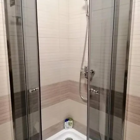 아파트 2 Bedrooms 150m From Opera House 리비프