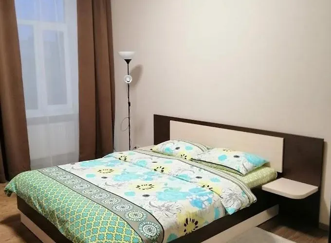 2 Bedrooms 150m From Opera House